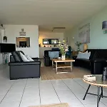 Appartement Atlantis Met Zeezicht