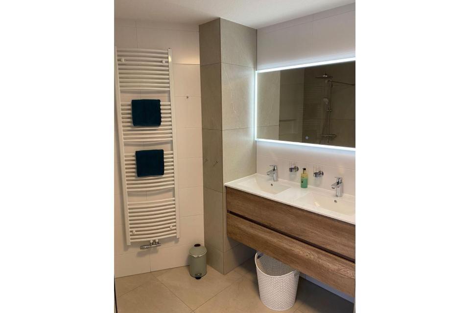 Apartment Atlantis Met Zeezicht